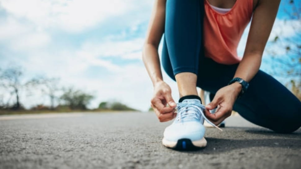 Cara Memilih Sepatu Lari Yang Sesuai Bentuk Kaki Panduan Lengkap Untuk Pelari Pemula Dan Menengah