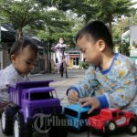 Mengajarkan Hati Yang Tulus Cara Mengajarkan Anak Cara Berbagi Mainan Dengan Ikhlas